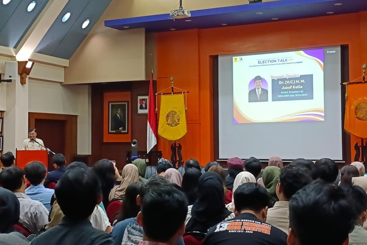 Jusuf Kalla saat hadir sebagai pembicara dalam acara diskusi bertajuk Election Talk #4, yang diselenggarakan FISIP UI
