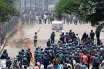 Bangladesh Tersulut Api Kemarahan Massa