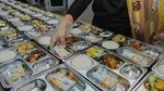 “Anakku, Makan Siang Gratismu itu Mahal Banget...”
