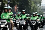 IDEAS: Rencana Pemerintah Naikkan Tarif Ojol Tambah Beban Penumpang
