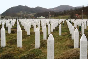 Tragedi Srebrenica, Pembantaian 8.000 Muslim di Bosnia