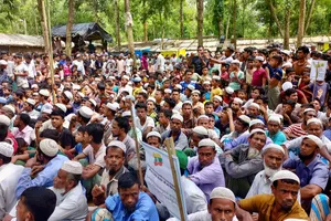 Puluhan Ribu Pengungsi Peringati Tujuh Tahun Genosida Muslim Rohingya