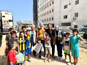 Merayakan Hari Kemerdekaan di Antara Dentuman Bom Gaza