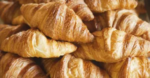 Antara "Croissant" dan "Bubuy Bulan-Sangray Bentang" (Ingatan Kolektif Komunisme, Islam, dan Turki Ustmani)