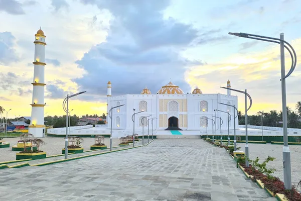 Masjid Agung Baiturrahman, Refleksi Kehidupan Beragama di Pulau Morotai