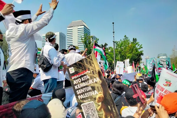 Sejuta Massa Aksi Bela Palestina Kepung Kedubes Amerika di Jakarta