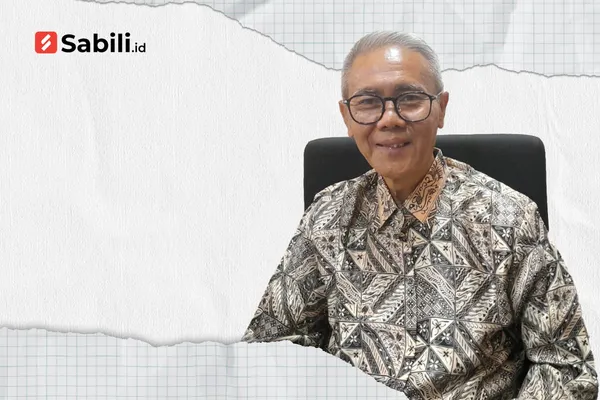 Prof. Dr. Sudarnoto Abdul Hakim, MA: “Tidak Perlu Memandang Kurang Baik Pengungsi Rohingya”