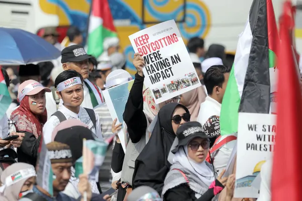 Lanjutkan Perjuangan! Mayoritas Muslim Indonesia Patuhi Seruan Boikot Produk Terafiliasi Israel