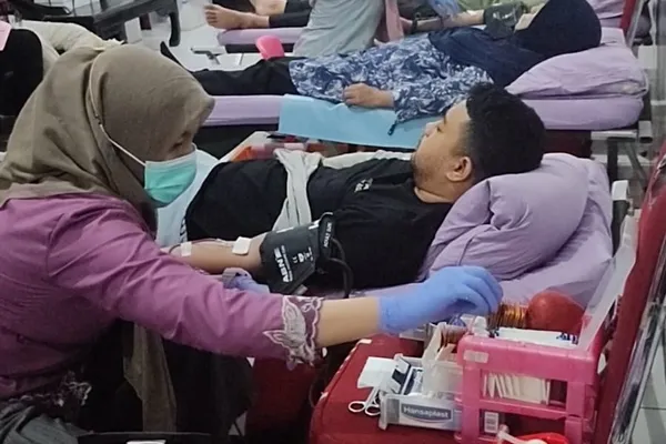 Memupuk Kepedulian Sosial Lewat Donor Darah di Masjid Raya Al-Ittihaad Tebet