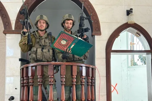 Hamas Geram Penjajah Zionis Lecehkan Al Qur’an