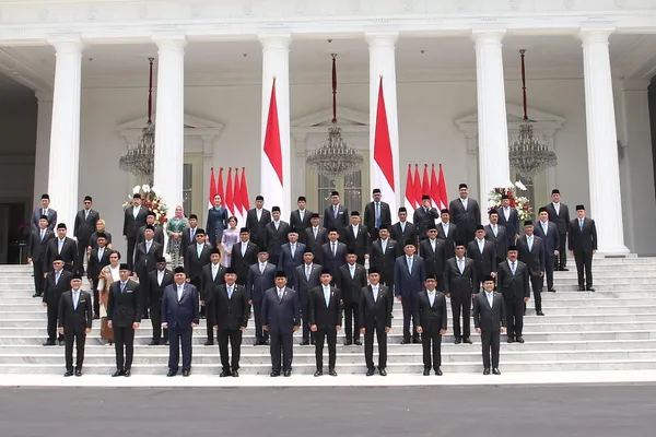 Koalisi Tanpa Oposisi: Preseden Baru dalam Sistem Presidensial Indonesia?