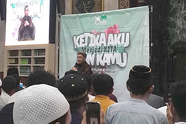 Di Masjid Agung Sunda Kelapa, Salim A. Fillah Beri Tips Pernikahan Langgeng