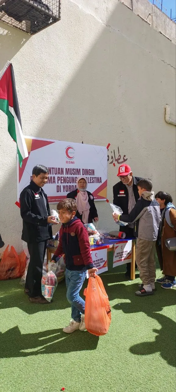 Makan Siang Bersama Anak-Anak Palestina di Yordania