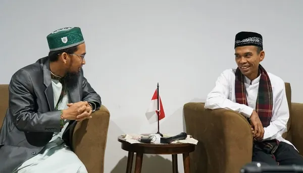 Peringatan Keras UAS dan UAH kepada Pemerintah: “Orang Lapar Jangan Disuruh Sabar!”