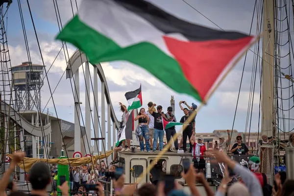 Armada Internasional Terbesar Global Sumud Flotilla Mulai Berlayar Menuju Gaza