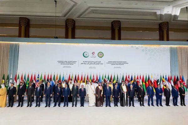 KTT Doha, Antara Retorika dan Aksi Nyata; Membaca Pesan Syair al-Hamdani untuk Dunia Arab–Islam