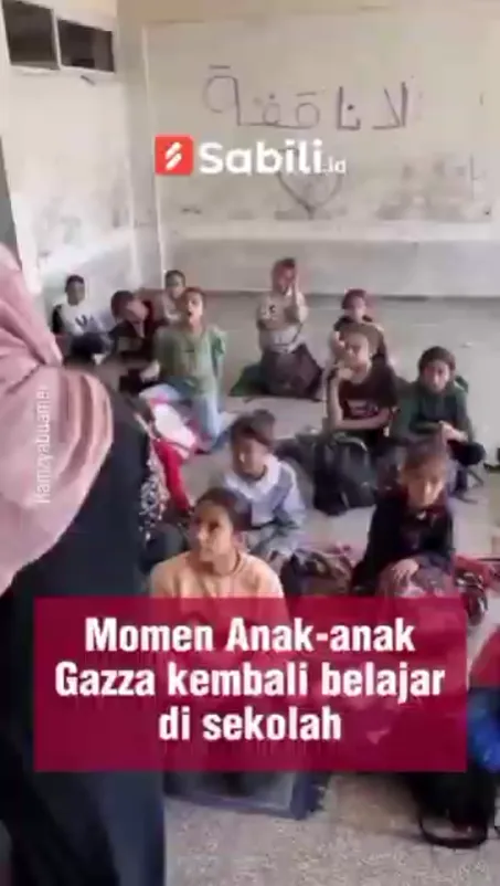 Momen Anak-anak Gazza Kembali Belajar di Sekolah
